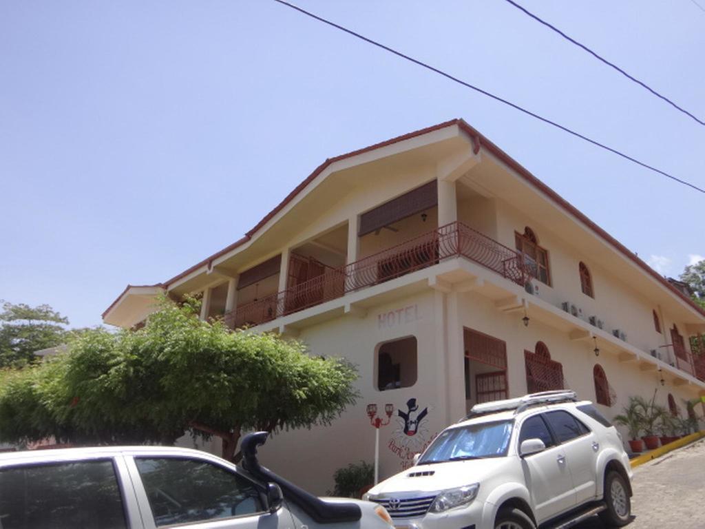 Park Avenue Villas Сан Хуан дел Сур Екстериор снимка